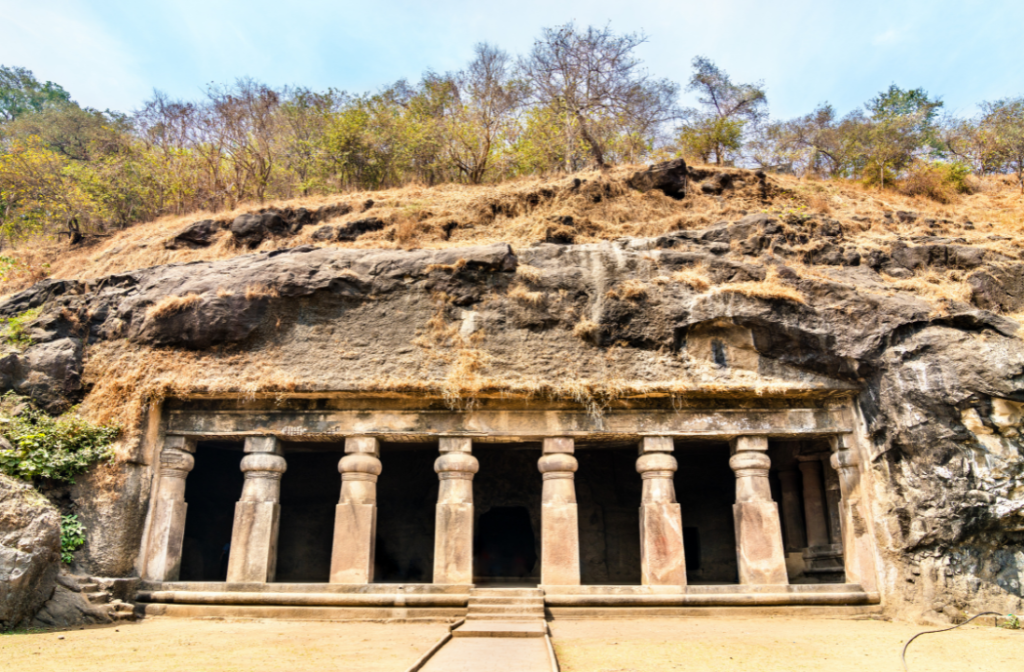 mumbai tour guide:Elephanta-Caves