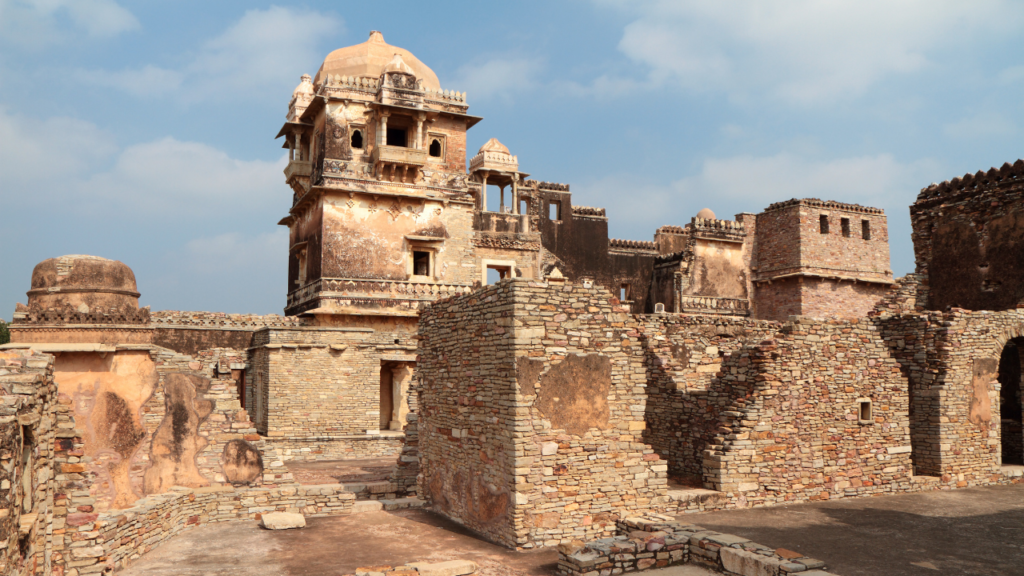 Haunted-Places-In-Rajasthan-Rana Kumbha Palace: Echoes of Tragedy